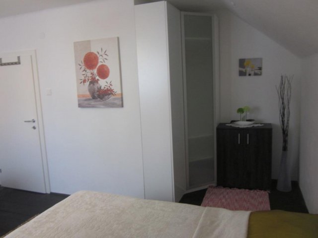 schlafzimmer og 004